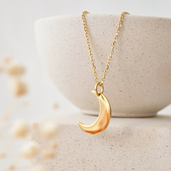 crescent-moon-necklace-hilal