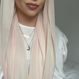 crescent-moon-necklace-hilal